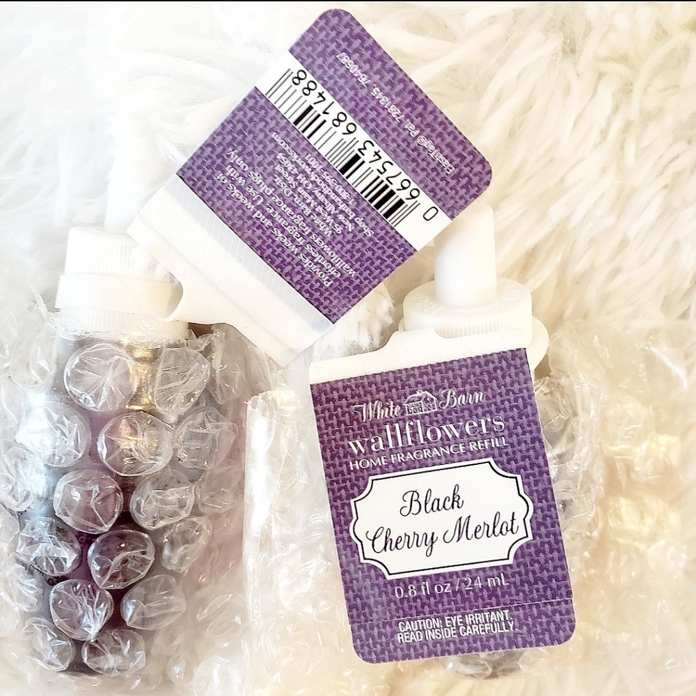 Refill pack of 2 bath and body works Black Cherry Merlot wallflowers